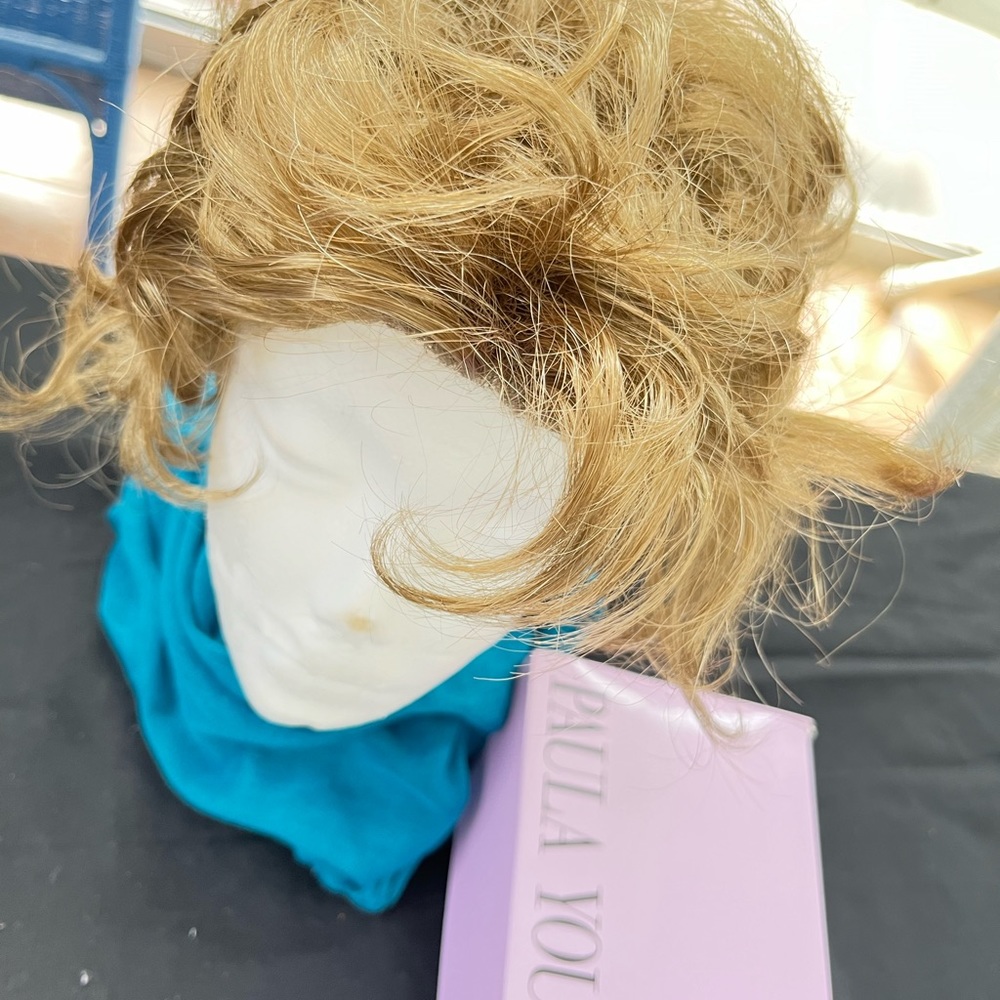 Paula Young wiglet blonde